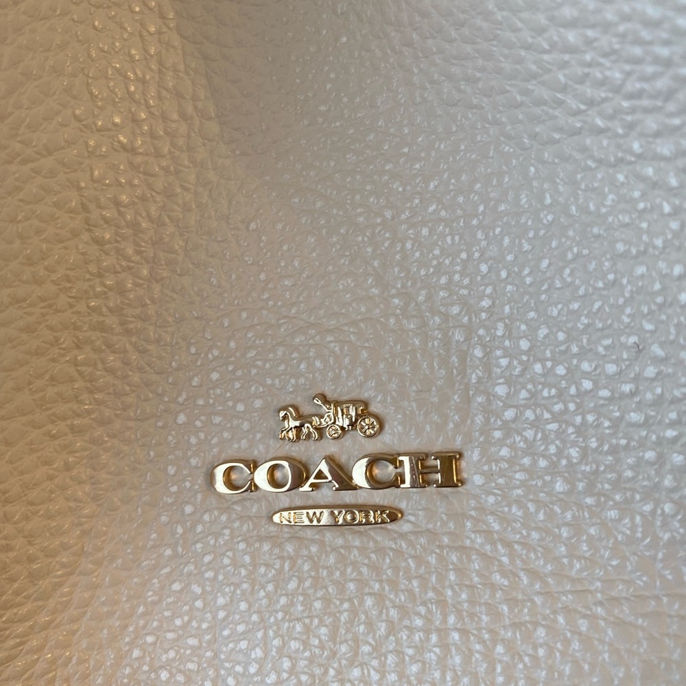Coach Cream and Black Shoulder Bag - Picture 13 of 16